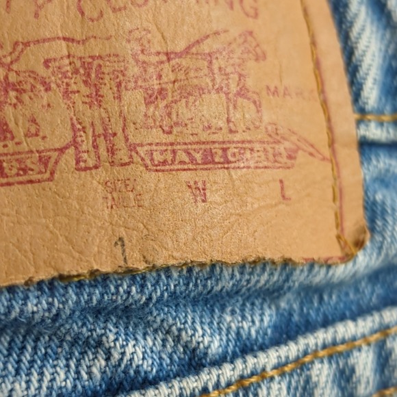 Vintage 90s Levis Jeans 26x30 Blue Light Wash Faded Straight Denim Cotton - Picture 5 of 12